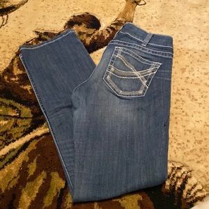 Ariat Women’s Mid-rise Straight Jeans